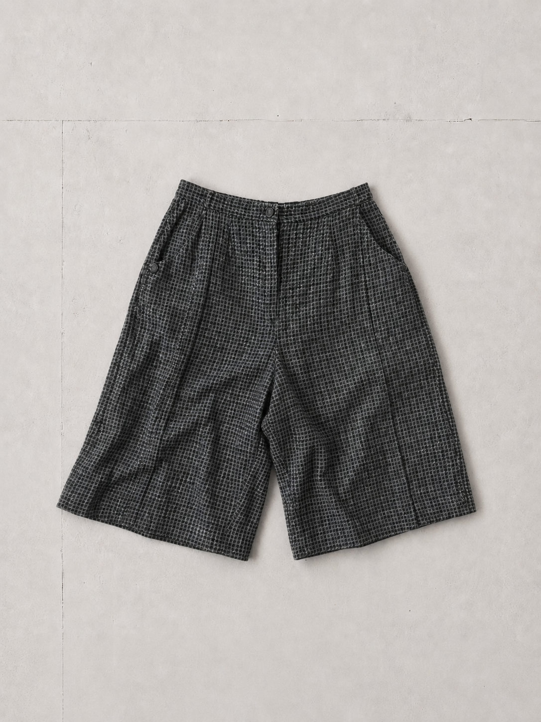 Grandpa's Pleated Short - Charcoal (Recycled Wool)